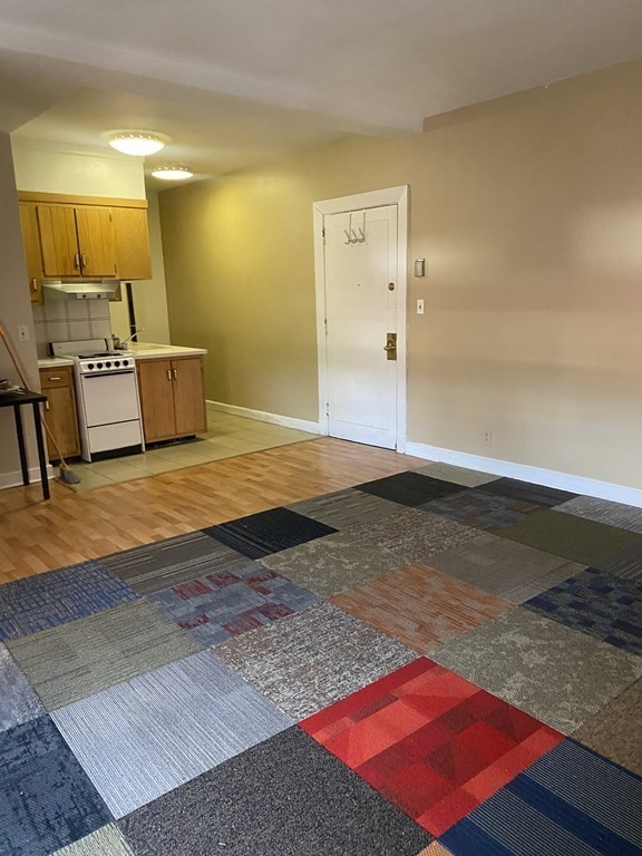 140 Chestnut Street, Unit 709 Springfield, MA 01103 - Photo 2 of 12