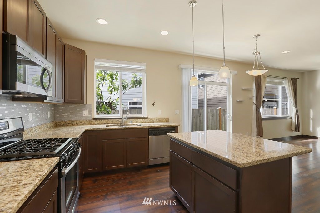 20311 3rd Drive Southeast Bothell, WA 98012 - Photo 8 of 29