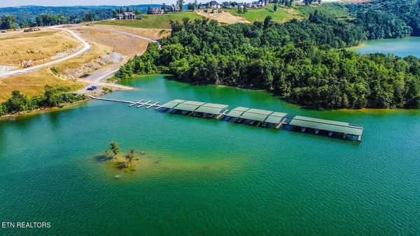 $1,100,000 | 2262 Ridgeline Court, Morristown, TN 37814