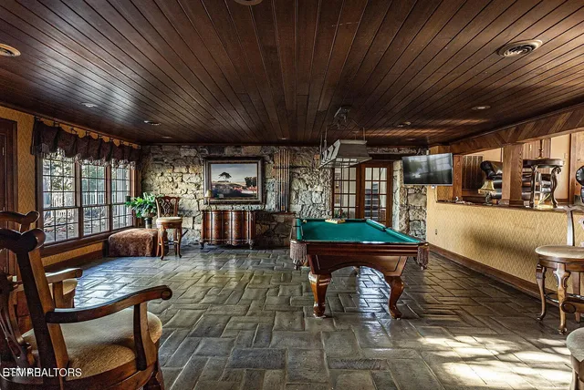 $1,100,000 | 2262 Ridgeline Court, Morristown, TN 37814