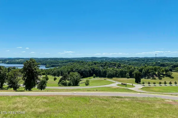 $1,100,000 | 2262 Ridgeline Court, Morristown, TN 37814