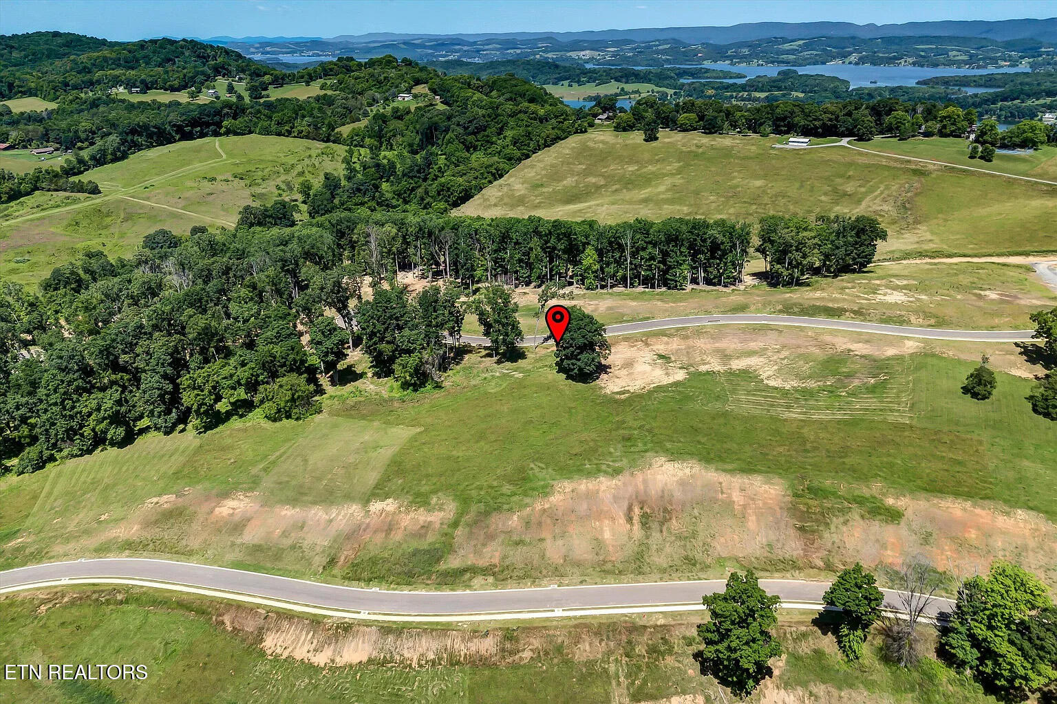 2262 Ridgeline Court Morristown, TN 37814 - Photo 37 of 38 37) 65781-692b3a1346019