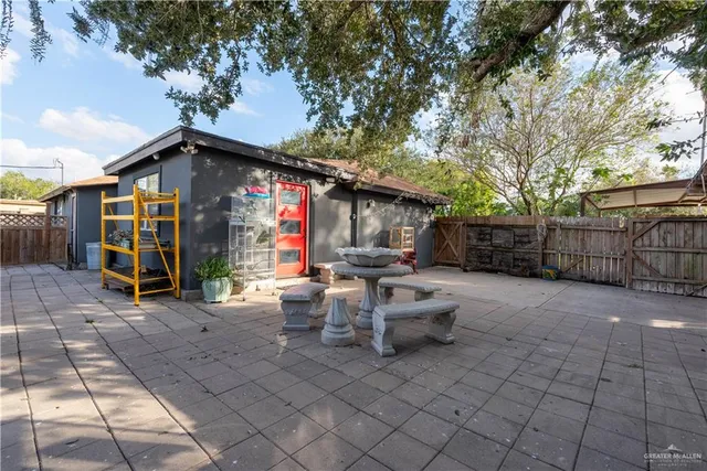 $300,000 | 5906 Sunrise Boulevard, Harlingen, TX 78552