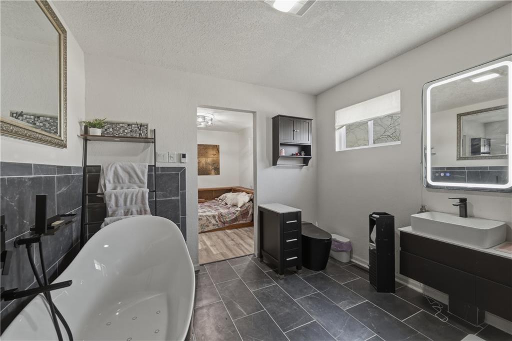 829 Quail Ridge Road Peculiar, MO 64078 - Photo 12 of 30