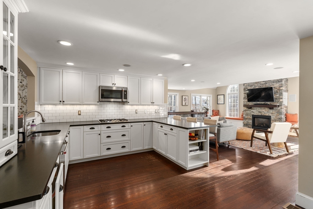 15 Draper Street Canton, MA 02021 - Photo 8 of 30