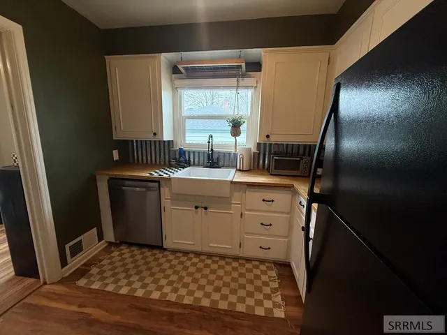 $289,900 | 1037 East Benton Street, Pocatello, ID 83201