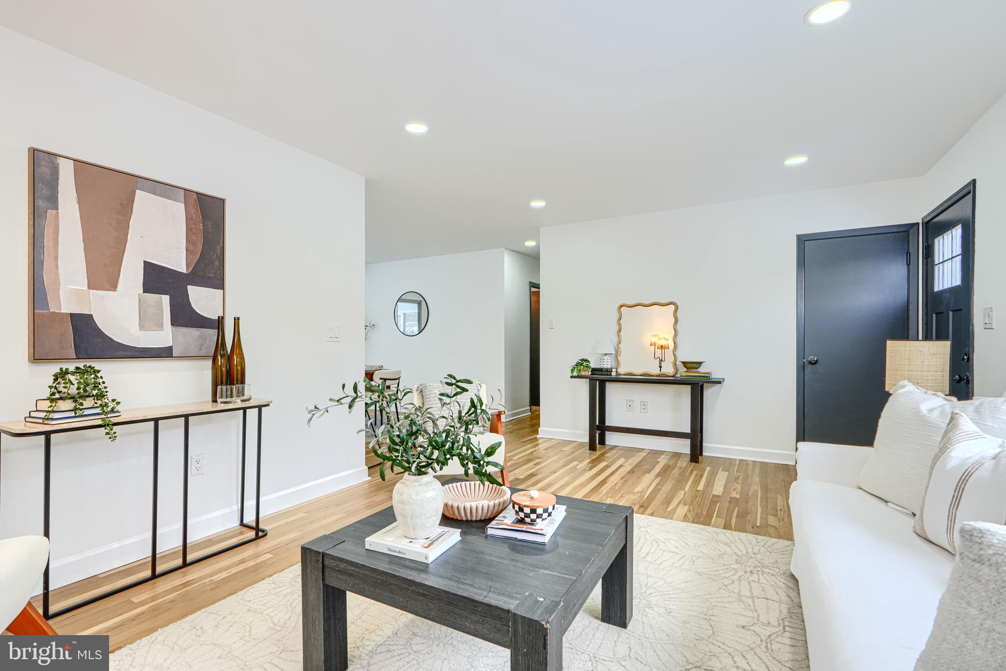 6112 Chesworth Road Baltimore, MD 21228 - Photo 12 of 47 a living room with furniture