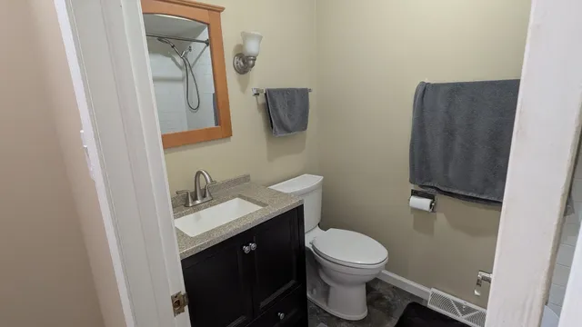 $212,000 | 4035 Fitzjames Walk, Oak Lawn, IL 60453