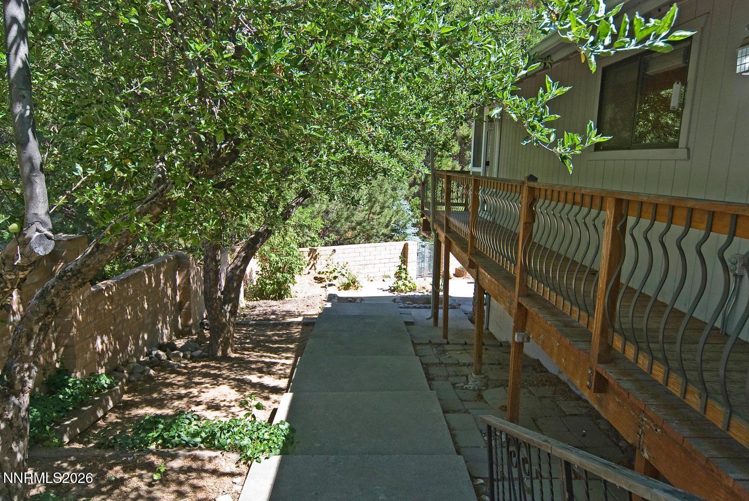 3185 Corey Drive Reno, NV 89509 - Photo 41 of 46 024-021-Side Yard-1494x1000