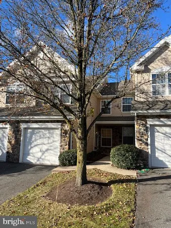 $2,200 | 106 Country Lane, Morgantown, PA 19543