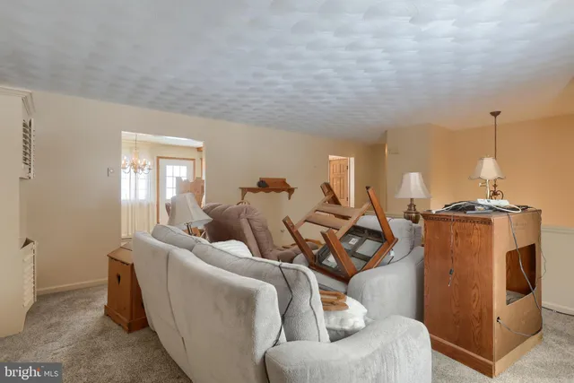 $279,900 | 625 Hoffer Street, Middletown, PA 17057