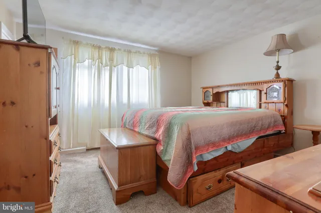 $279,900 | 625 Hoffer Street, Middletown, PA 17057