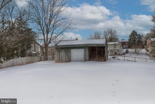 $279,900 | 625 Hoffer Street, Middletown, PA 17057