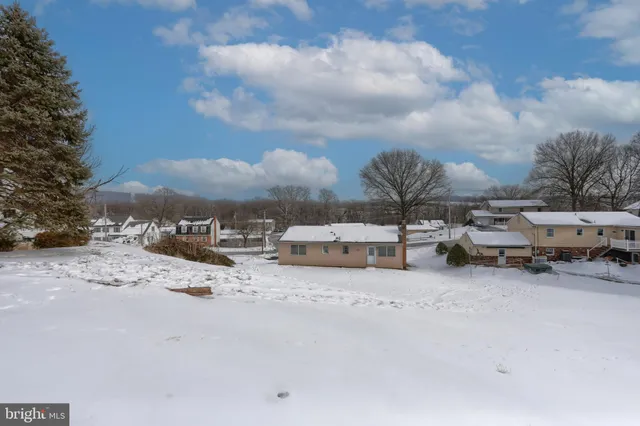 $279,900 | 625 Hoffer Street, Middletown, PA 17057