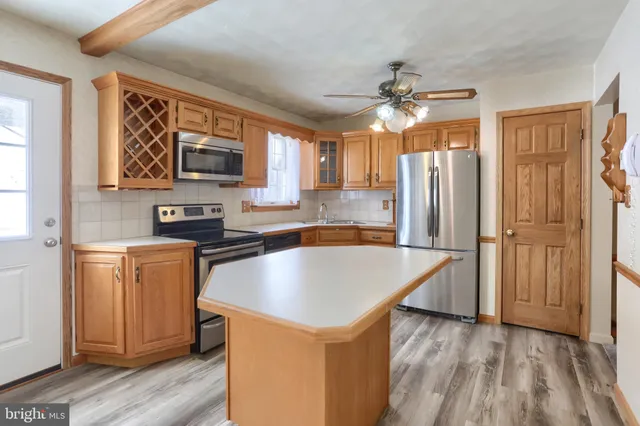 $279,900 | 625 Hoffer Street, Middletown, PA 17057