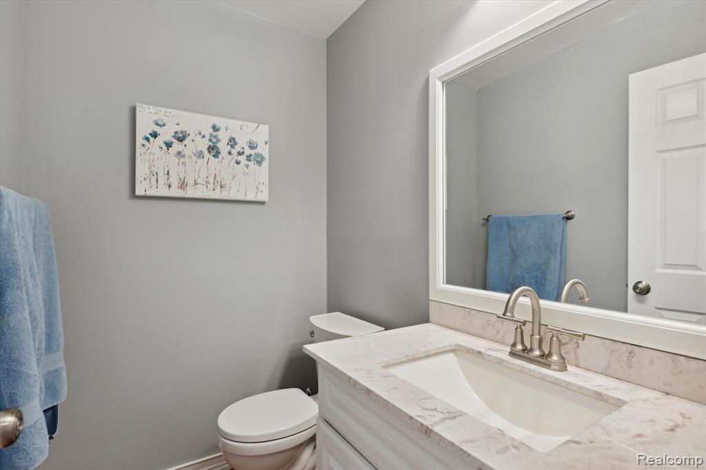 6746 Edgewood Road Canton, MI 48187 - Photo 12 of 63