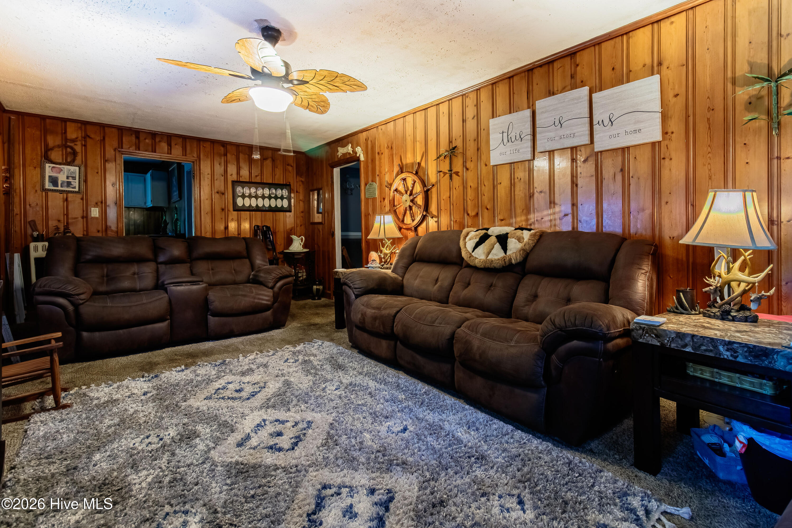 19081 Jane Shaw Road Wagram, NC 28396 - Photo 15 of 40 Living room.