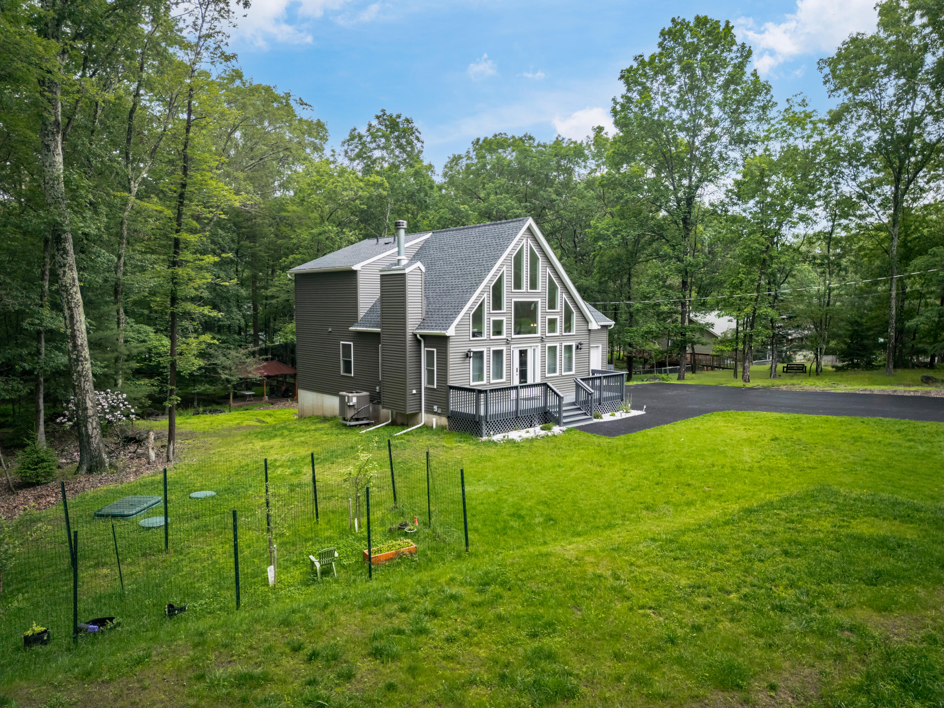 4130 Mill Creek Drive Cresco, PA 18326 - Photo 8 of 54 4130MillCreek_aExteriorDrone_3