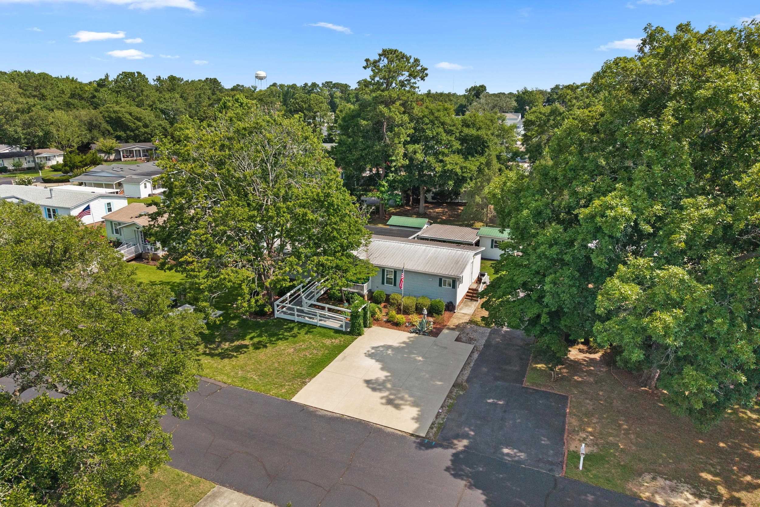 949 South Marlin Circle Murrells Inlet, SC 29576 - Photo 2 of 38