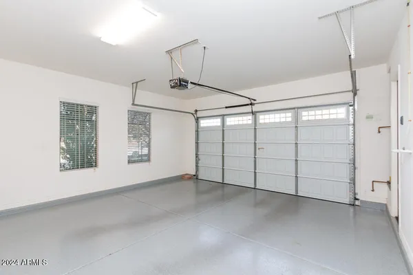 $3,895 | Undisclosed Address, Gilbert, AZ 85298