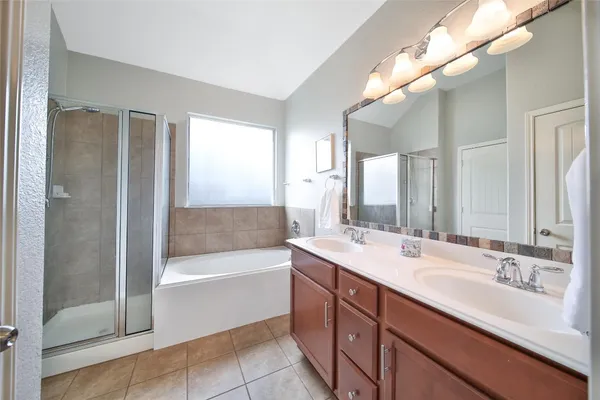 $349,900 | 506 Glenwood Ridge Drive, Spring, TX 77386