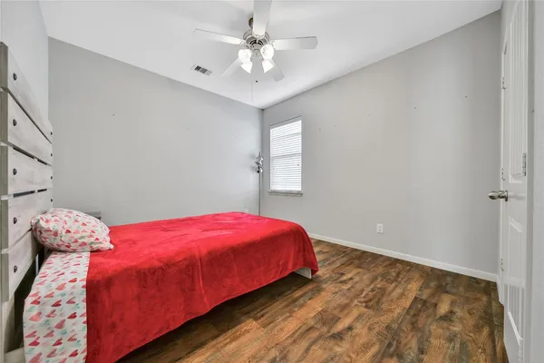 $349,900 | 506 Glenwood Ridge Drive, Spring, TX 77386