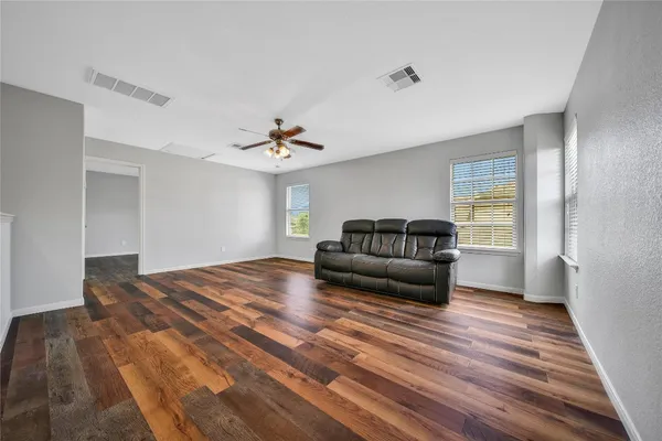 $349,900 | 506 Glenwood Ridge Drive, Spring, TX 77386