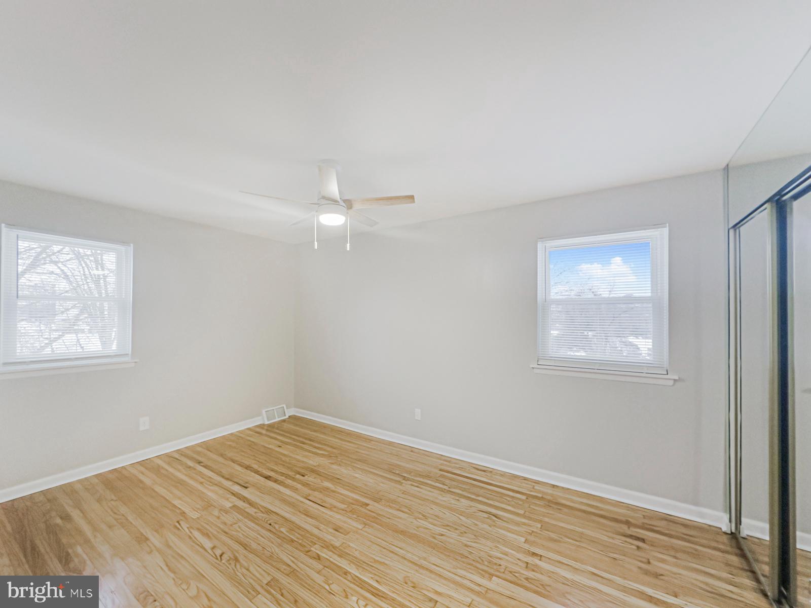 11118 Ridgeway Street Philadelphia, PA 19116 - Photo 16 of 38 a view of empty room with wooden floor