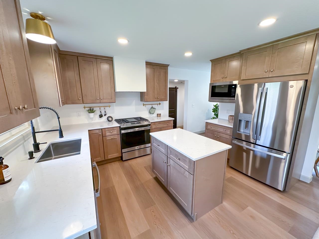 3103 North Stark Road Midland, MI 48642 - Photo 12 of 45