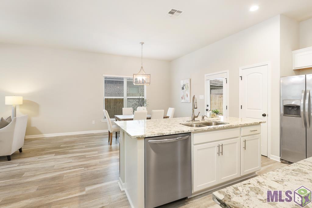 1335 Rustic Pine Drive Baton Rouge, LA 70820 - Photo 8 of 21 Gallery Image 8