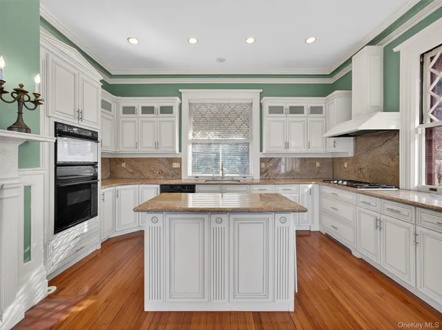 $2,200,000 | 44 Tower Hill Loop, Tuxedo Park, NY 10987