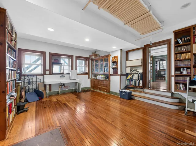 $2,200,000 | 44 Tower Hill Loop, Tuxedo Park, NY 10987