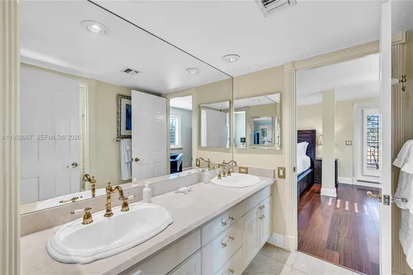 $45,000 | 625 Southeast Poinciana Fort, Fort Lauderdale, FL 33301
