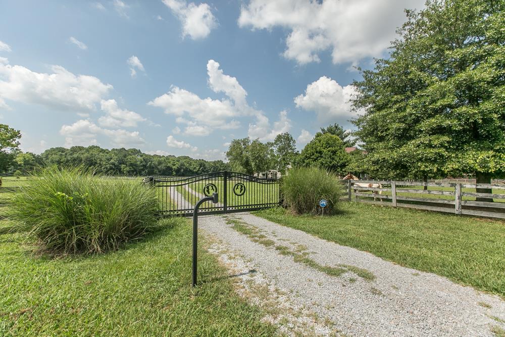 3495 Shores Road Murfreesboro, TN 37128 - Photo 2 of 30 Gallery Image 2