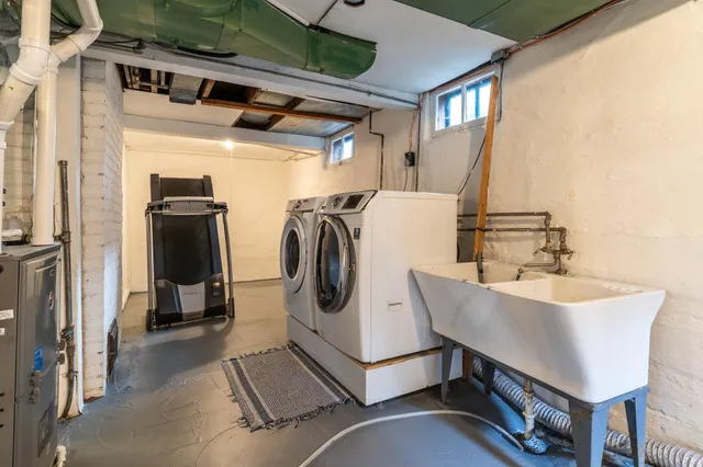 $218,000 | 221 East 6th Street, Crookston, MN 56716