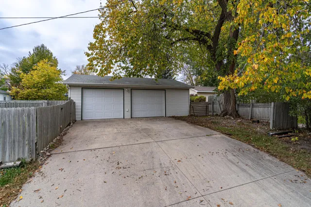 $218,000 | 221 East 6th Street, Crookston, MN 56716