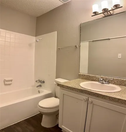 $650 | 5426 Menchaca Road, Unit 125, Austin, TX 78745