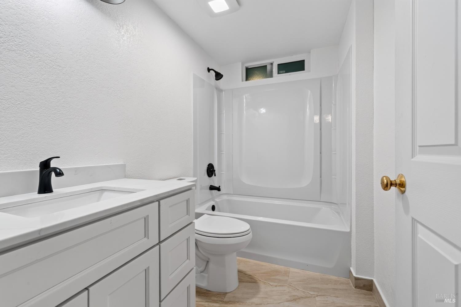 260 Los Alamos Road Santa Rosa, CA 95409 - Photo 8 of 33