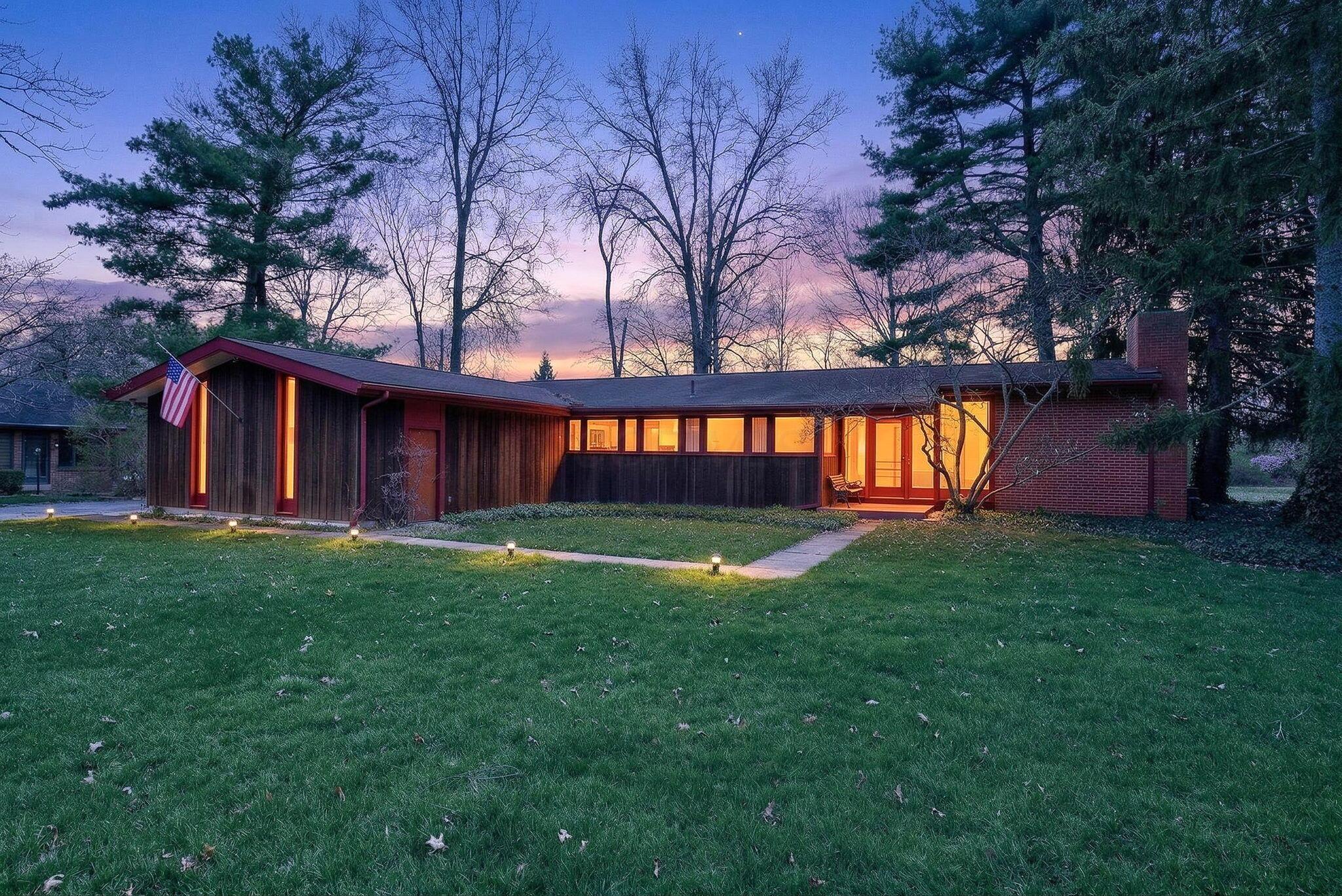 91 Pocono Road Columbus, OH 43235 - Photo 2 of 26 91 Pocono (Exterior)-1 (1)