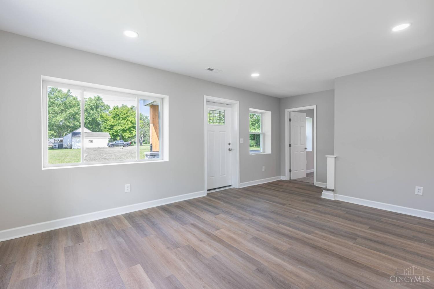3376 Cotton Run Road Hamilton, OH 45011 - Photo 4 of 23