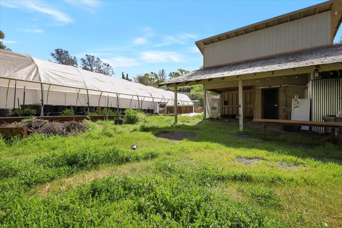 17513 Derby Way Penn Valley, CA 95946 - Photo 53 of 78 a view of a house with backyard and sitting area