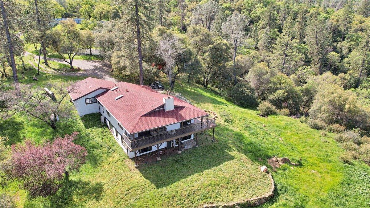17513 Derby Way Penn Valley, CA 95946 - Photo 63 of 78 an aerial view of a house with a big yard