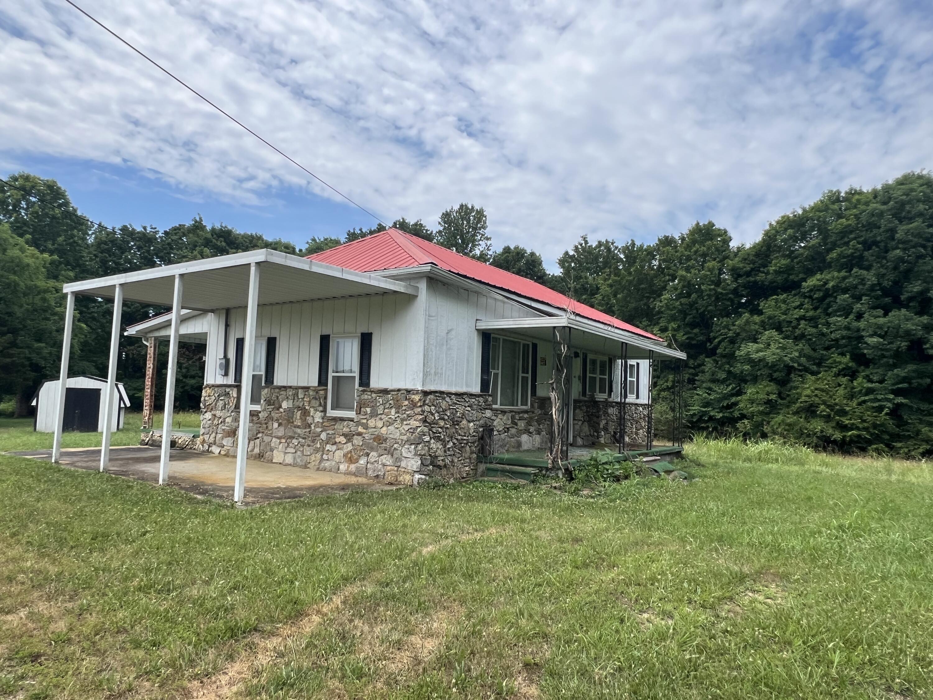 1533 Brock Road Dunnville, KY 42528 - Photo 5 of 24 IMG_9855