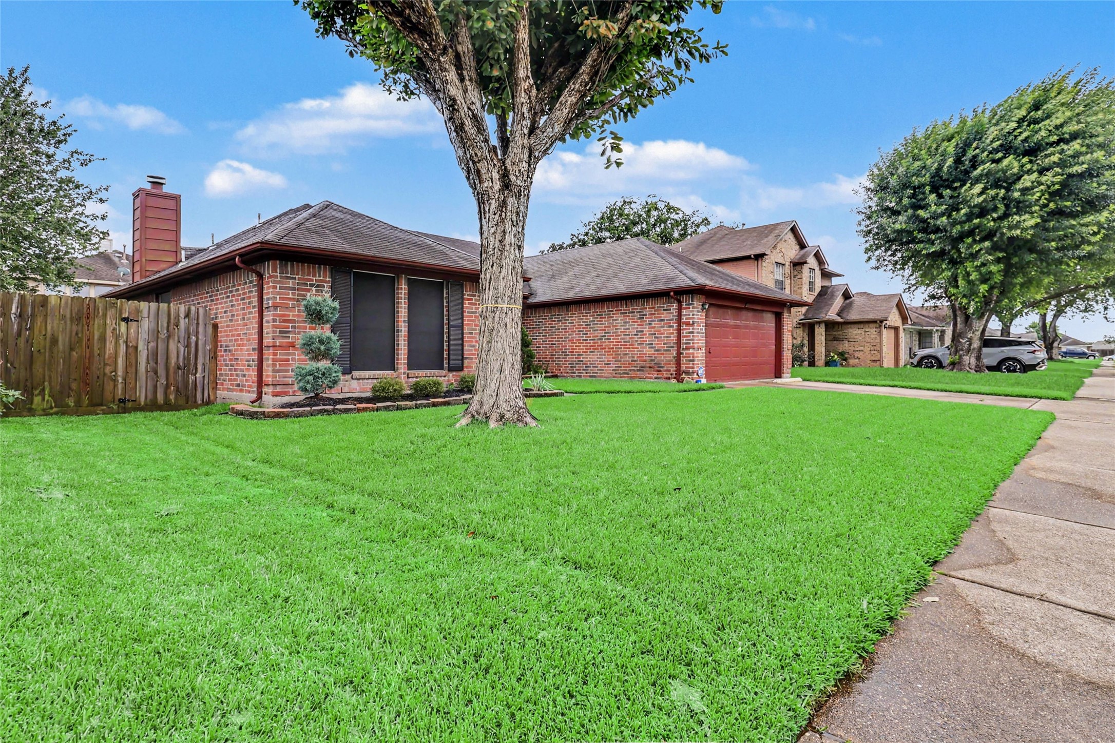 4802 Stonebridge Street Baytown, TX 77521 - Photo 4 of 34