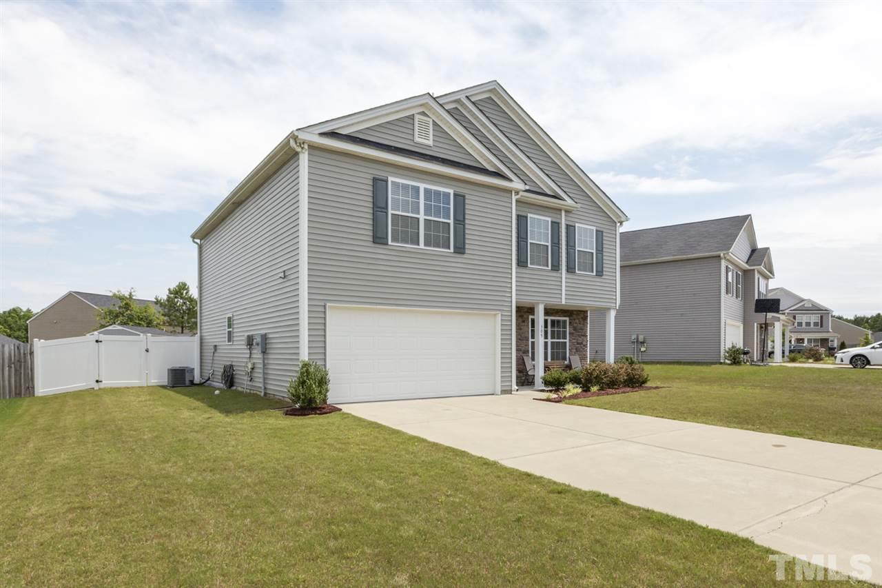 305 Battery Way Bunnlevel, NC 28323 - Photo 3 of 30