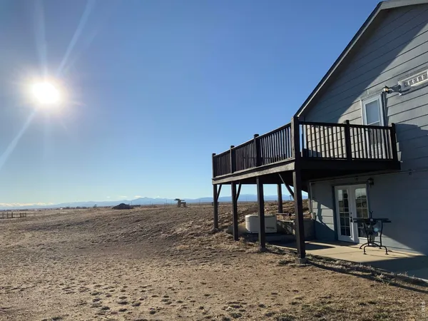 $1,250,000 | 16498 County Road 100, Nunn, CO 80648