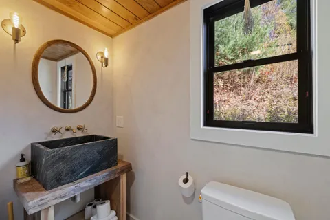 $1,195,000 | 75 West Branch Road, Waterville Valley, NH 03215