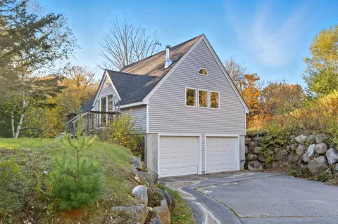 $1,195,000 | 75 West Branch Road, Waterville Valley, NH 03215