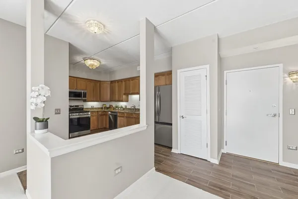 $360,000 | 455 West Wood Street, Unit 405, Palatine, IL 60067