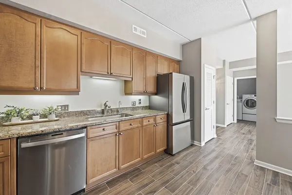 $360,000 | 455 West Wood Street, Unit 405, Palatine, IL 60067